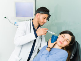 Magyarországon elsőként, globálisan is az elsők között egy tizenegy éves kisfiú, Loránd kapta a világ első okos cochleáris implantátumát