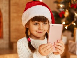 Hogyan készíthetjük fel gyermekünket az online tér veszélyeire?