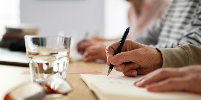 Meghosszabbított jelentkezési határidővel pályázhatnak a legaktívabb nyugdíjasok